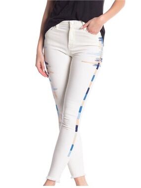 Blank NYC White Skinny Jeans with Blue and Tan Side Accents 24